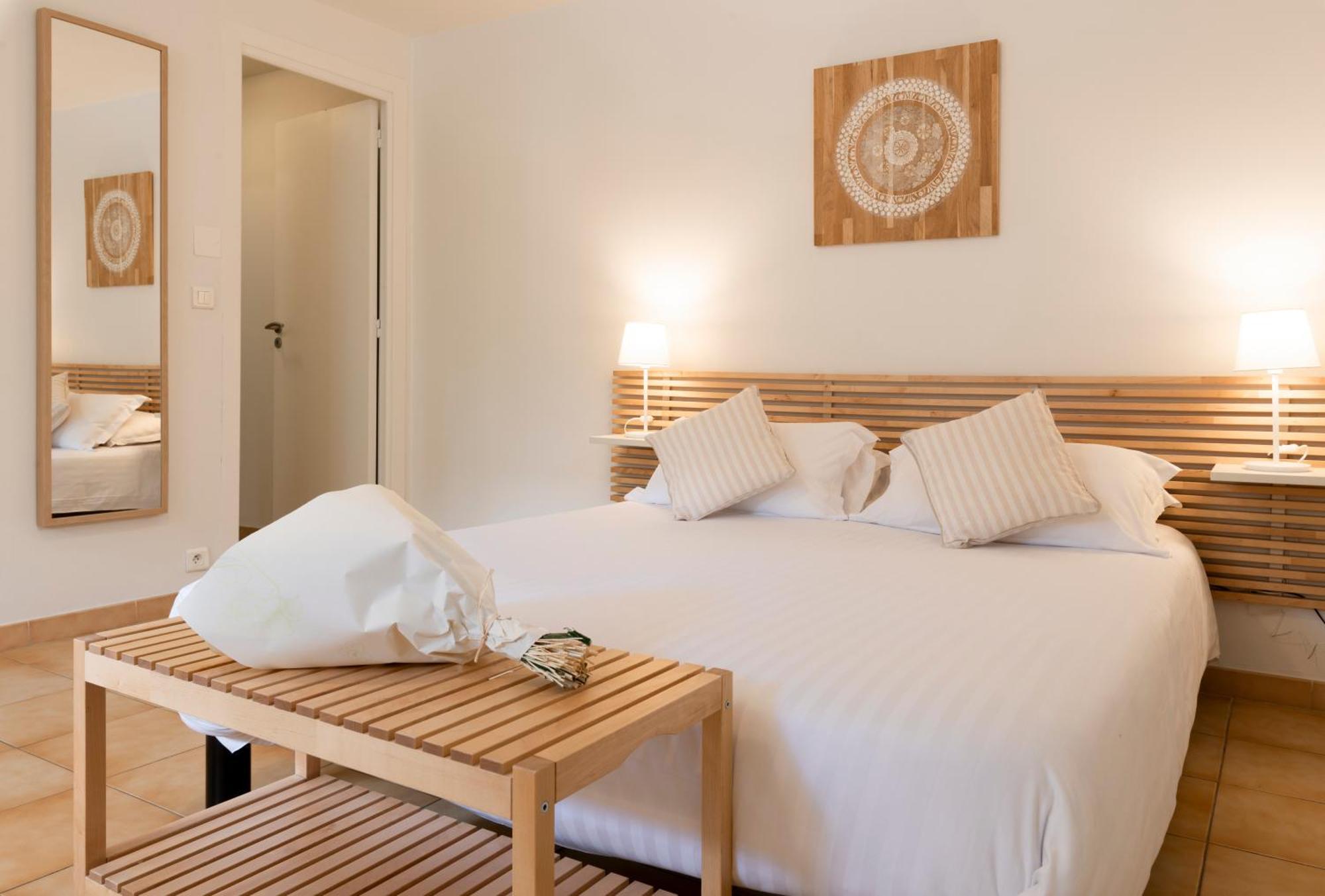 Hotel & Studios Astor أنتيب الغرفة الصورة
