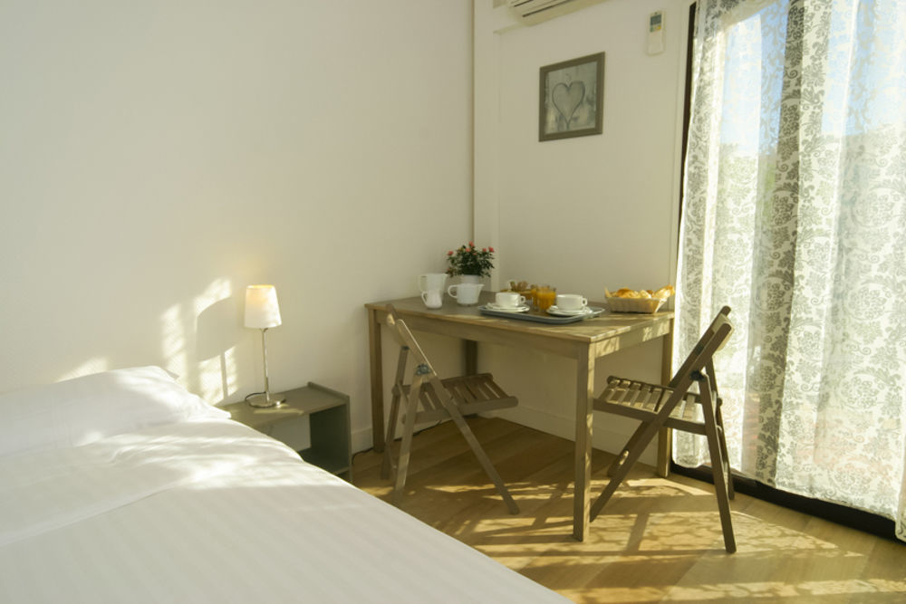 Hotel & Studios Astor أنتيب المظهر الخارجي الصورة